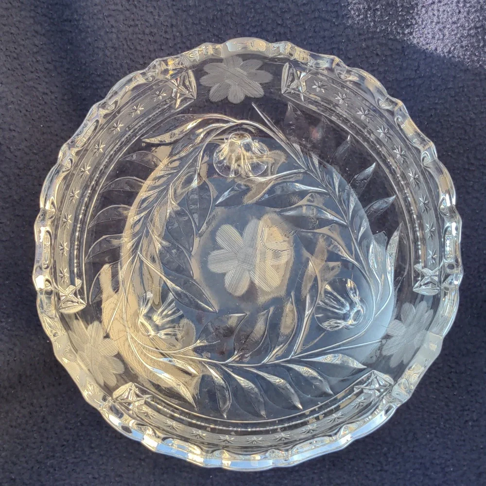 Elegant vintage Cut glass footed bowl, floral design, scalloped edge